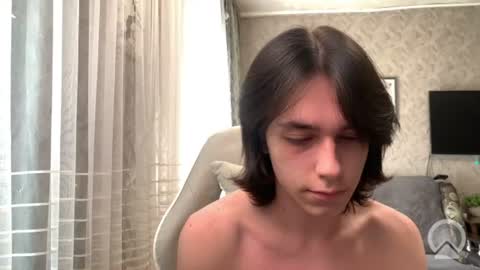 masonsilver_ online show from June 18, 6:48 am