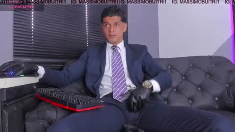 I am Massimo online show from July 23, 1:41 pm