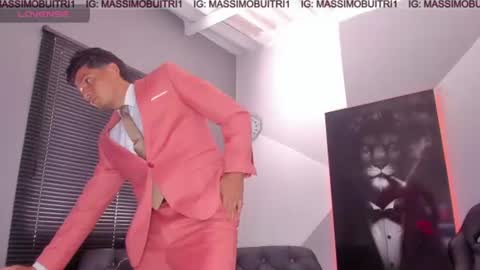 I am Massimo online show from July 28, 2:13 pm