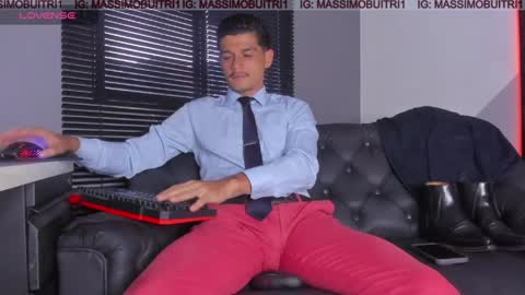 I am Massimo online show from April 30, 10:58 pm