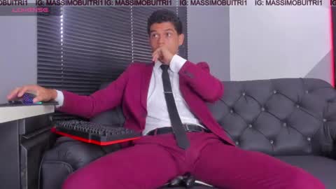 I am Massimo online show from May 11, 2:08 pm