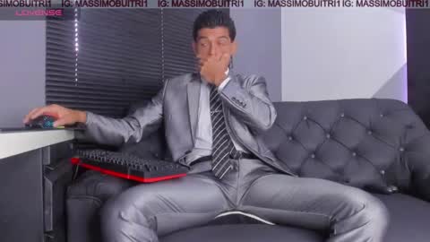I am Massimo online show from May 9, 12:28 pm