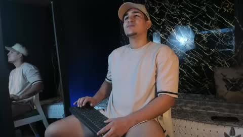 massimo_vidal online show from May 5, 5:24 pm