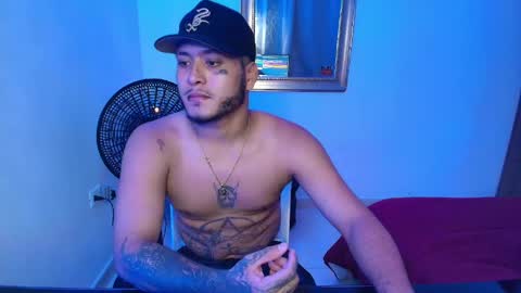 master_nauthy12boy online show from May 31, 2:45 am