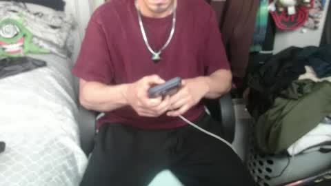 mastergoku945657 online show from May 9, 11:06 pm