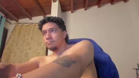 Juan Independent Model online show from July 1, 1:06 am