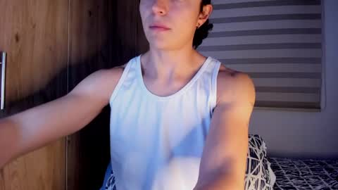 mastrangelo_x online show from May 15, 4:20 am