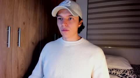 mastrangelo_x online show from May 7, 4:12 am