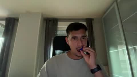 Aaron online show from June 14, 6:43 pm