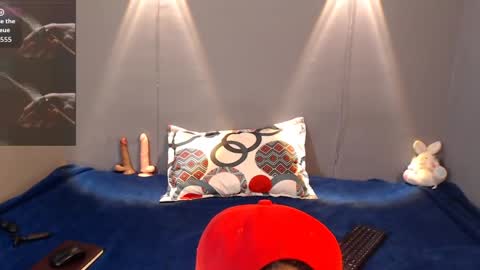 Mateo and Noah online show from April 29, 8:59 pm