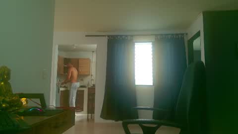 Matheus     online show from June 29, 7:14 pm