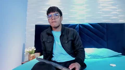 Mats  online show from August 6, 11:49 am