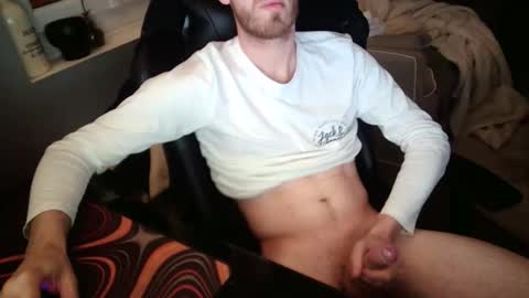 matt1q237916 online show from April 28, 11:09 pm