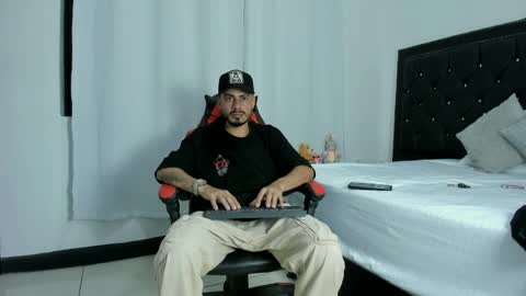 Matthew online show from April 30, 3:24 am