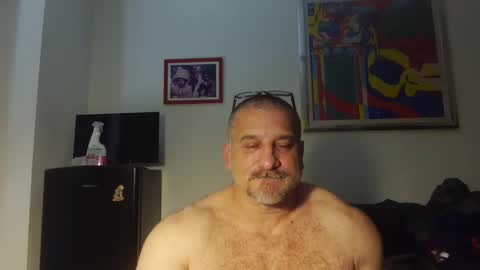 mauro1971 online show from May 8, 1:11 pm