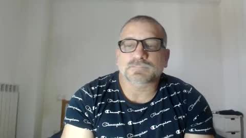 mauro1971 online show from May 7, 1:00 pm