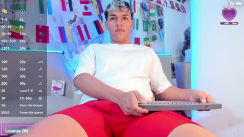 max_dixon7 online show from July 23, 3:48 am