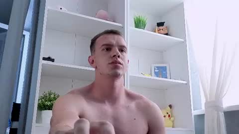 Max Kun online show from June 14, 5:53 am