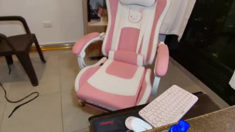 max_love25 online show from June 8, 1:28 am