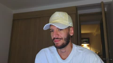Max Taylor online show from June 20, 2:49 am