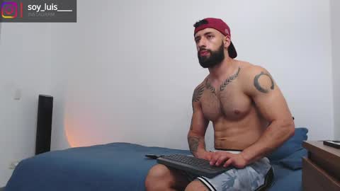 max_xl_ online show from May 16, 6:06 pm