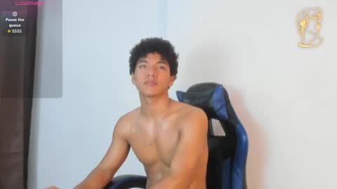 Maximiliano online show from May 30, 1:55 pm