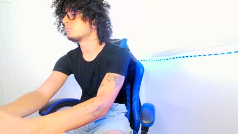 maximiliano_pulse online show from July 30, 9:25 pm