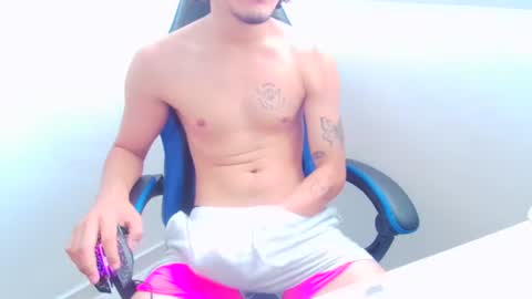 maximiliano_pulse online show from July 20, 3:36 pm