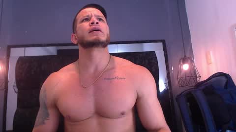 Maximiliano online show from May 29, 7:35 pm