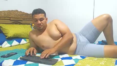 maximo08_dlim online show from June 21, 8:25 pm