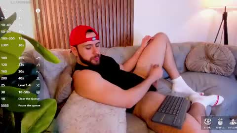 Maximo Wolf online show from June 15, 2:25 am