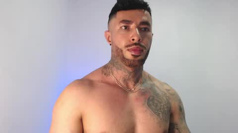 Independent Model online show from May 5, 4:58 am