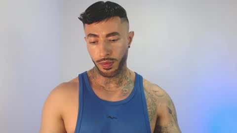 Independent Model online show from May 6, 5:08 am
