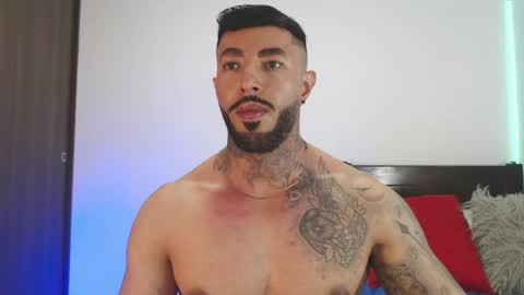 Independent Model online show from April 30, 5:47 am