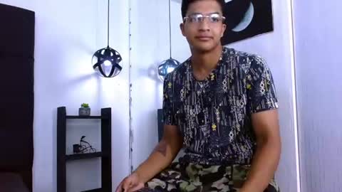 Max Wyatt online show from June 24, 7:28 pm