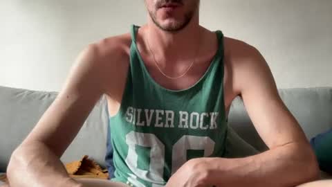 MaxXxurbate online show from July 18, 4:45 pm