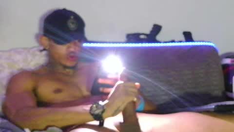 MAYKOL BROWN online show from May 11, 9:34 pm