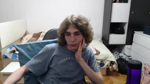 Bri online show from May 20, 11:00 pm