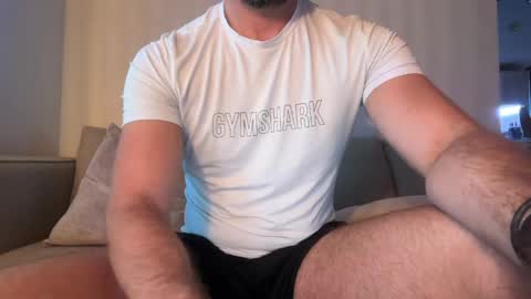 mcr8080 online show from May 13, 5:15 am