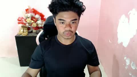 mealopezcumz69 online show from July 27, 2:13 pm