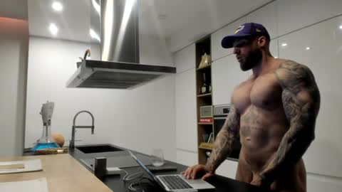 Alpha Male online show from June 9, 5:25 pm