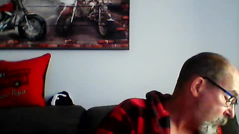 me at home online show from July 24, 11:06 am