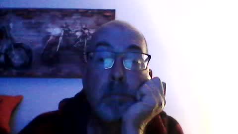 me at home online show from August 7, 10:11 am