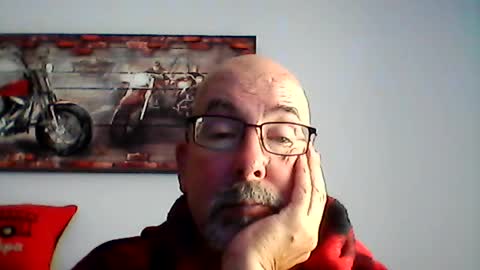 me at home online show from July 26, 1:52 pm