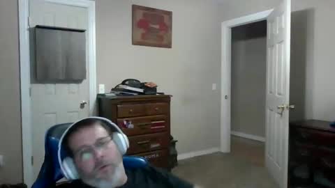 mercer1977 online show from May 11, 4:37 pm