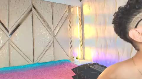 merlin_2026 online show from July 21, 7:38 pm