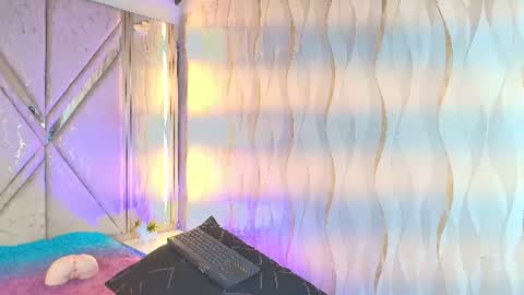 merlin_2026 online show from July 22, 7:39 pm