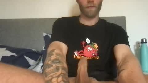 messageme11 online show from May 8, 6:52 pm