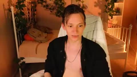 MEVERIK OUSHEN online show from July 27, 9:22 pm