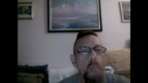 mhitch924 online show from May 28, 1:58 am